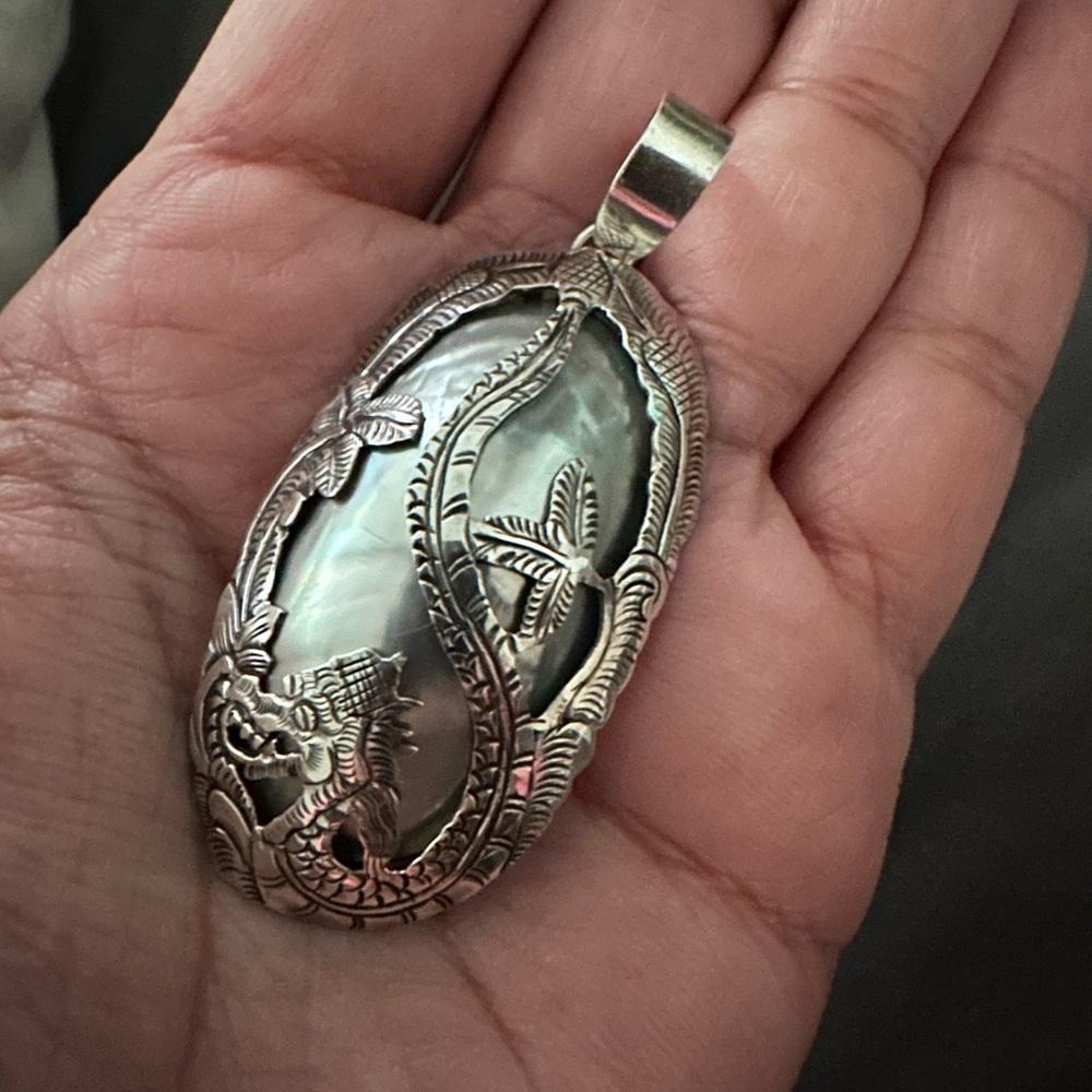 Bali mother of pearl pendant